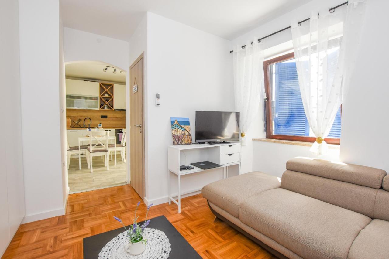 Apartment Sidro Pag Town Exteriör bild
